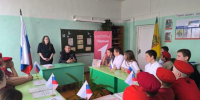В МБОУ СОШ с. Ульяновка в преддверии 8 ноября, Дня памяти погибших при исполнении служебных обязанностей сотрудников органов внутренних дел Российской Федерации, состоялась классная встреча, наполненная уважением и гордостью. - Отдел образования
